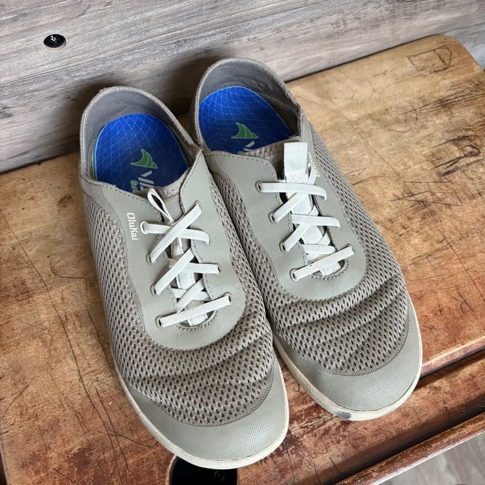 OluKai Moku Pae men's sz 11 preworn gray shoes valsole inserts